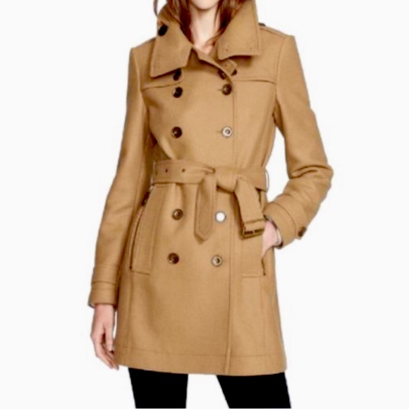 BURBERRY LONDON DAYLESMORE WOOL BLEND TRENCH COAT.